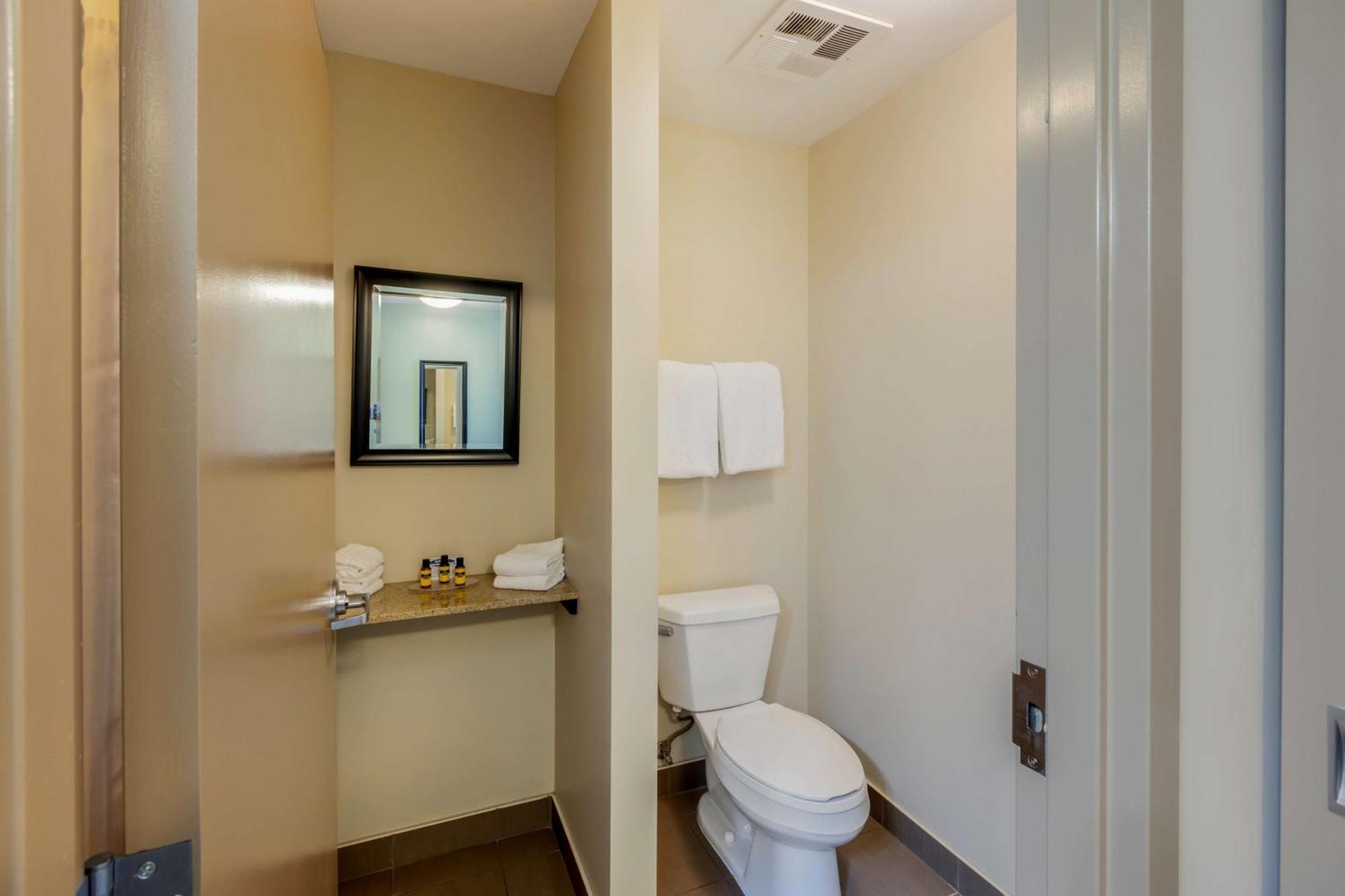 Best Western Plus Walkerton Hotel & Conference Centre Εξωτερικό φωτογραφία