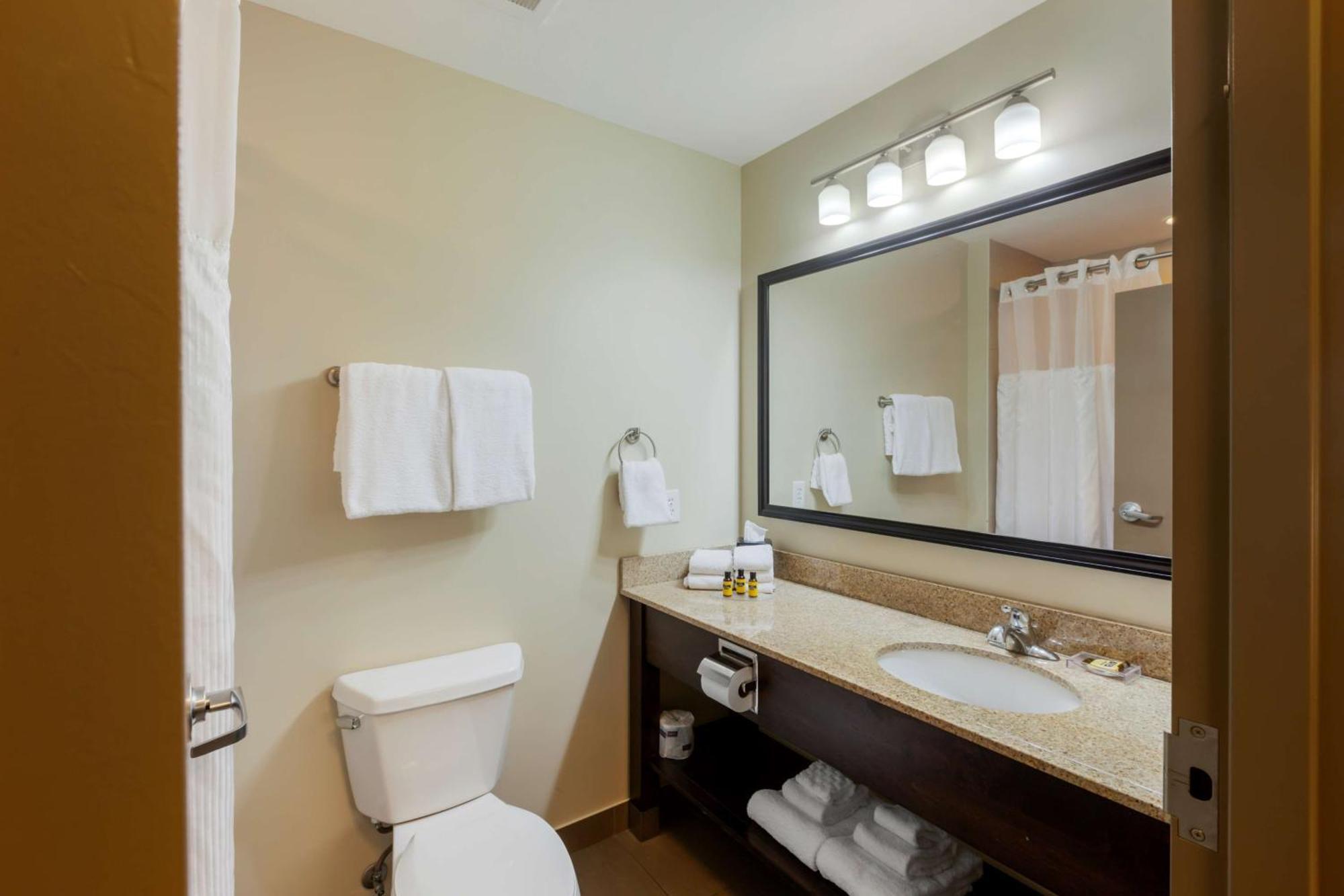 Best Western Plus Walkerton Hotel & Conference Centre Εξωτερικό φωτογραφία